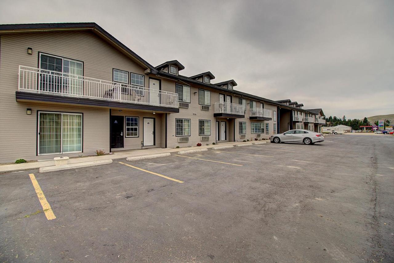 Days Inn & Suites By Wyndham Lolo Exteriér fotografie